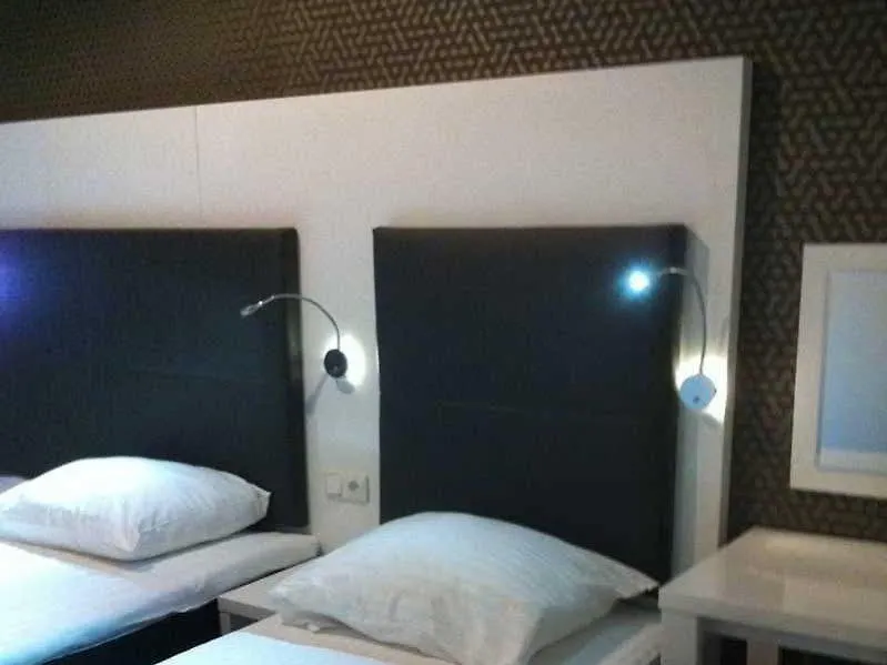 אמסטרדם Hotel Vossius Vondelpark